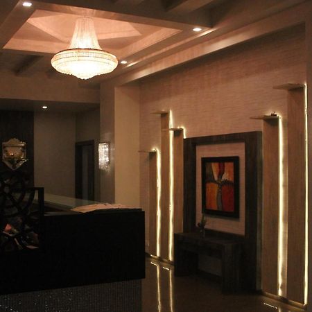 Nimantran Hotel Nova Bombaim Exterior foto
