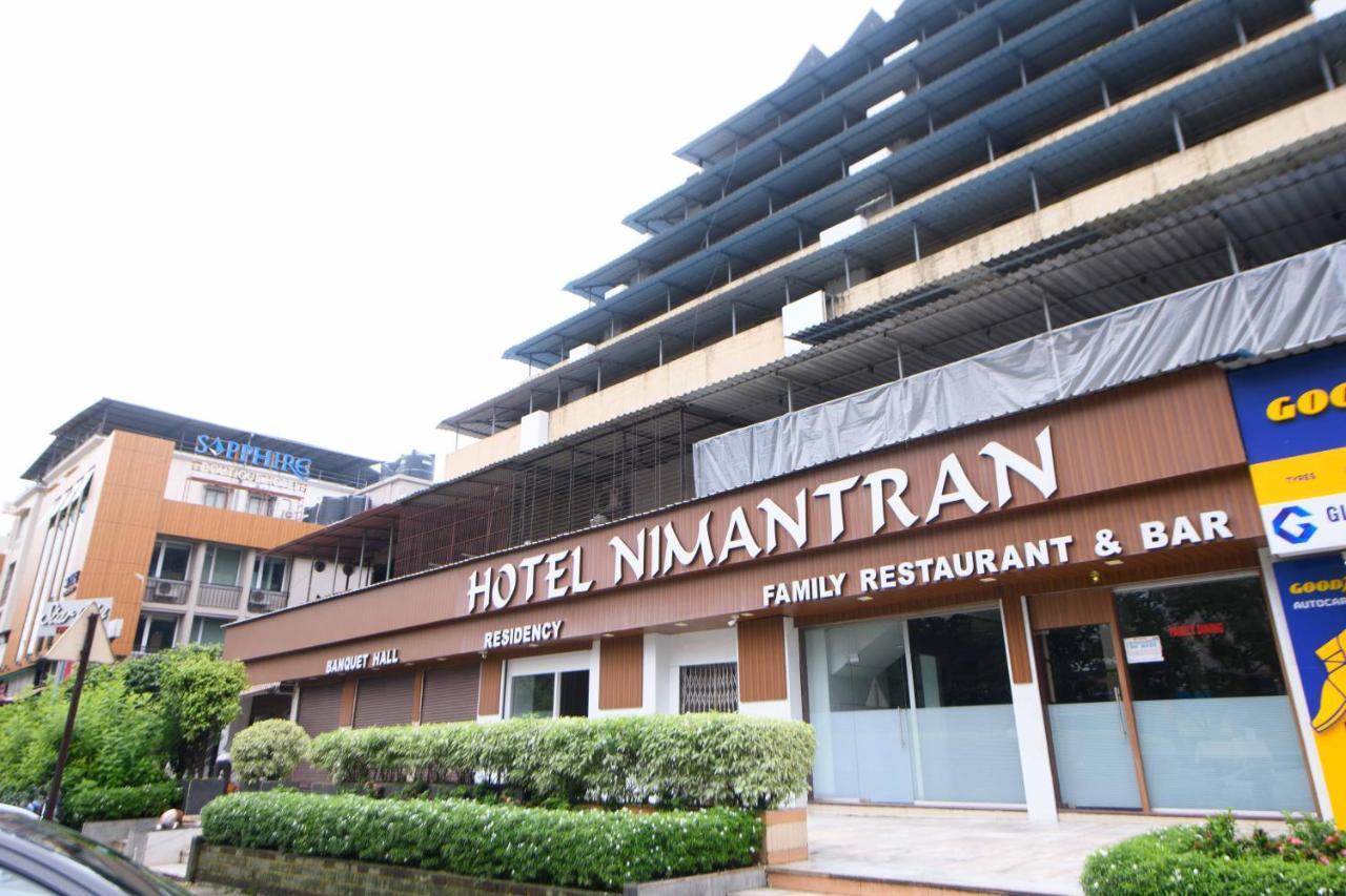 Nimantran Hotel Nova Bombaim Exterior foto