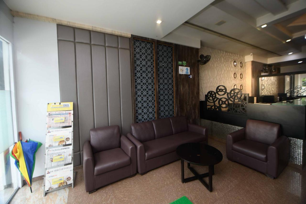 Nimantran Hotel Nova Bombaim Exterior foto